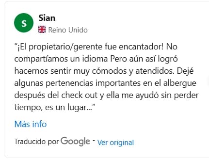 Captura de reseña real de Sian, huésped del Reino Unido, en Booking.com
